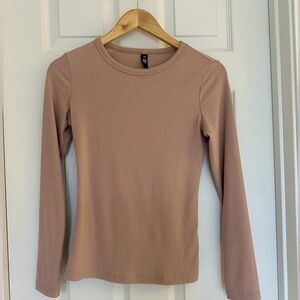 XS Long Sleeve Ribbed Top – Neutral Mauve